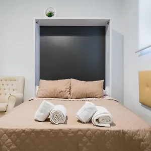Estudio Triana Salado A Apartamento